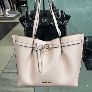 MICHAEL KORS Emilia Large Pebbled Leather Tote Bag POWDER BLUSH COLOR